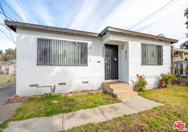 1st image of 3961 E 5th St, Los Angeles, CA 90063 | MLS# 26839579