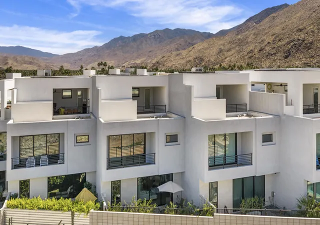 Homes for sale in Palm Springs, CA | 318 Huddle Springs Wy, Palm Springs, CA 92264 | MLS# 219148430PS
