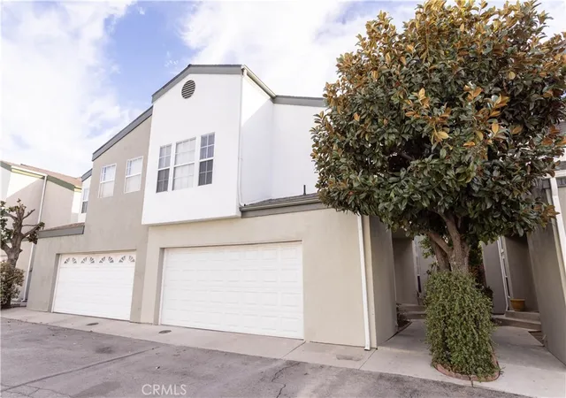4th image of 9146 Lemona Ave #105, North Hills, CA 91343 | MLS# SR26115402