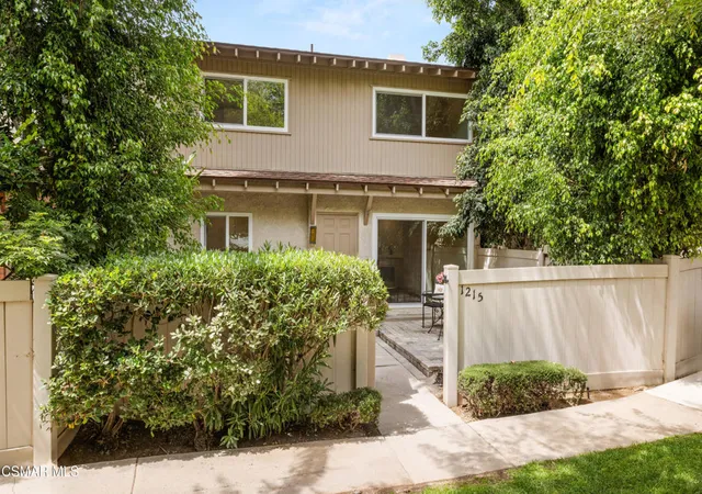 Townhouse for sale at 1215 Ramona Dr, Newbury Park, CA 91320 | MLS# 226002484