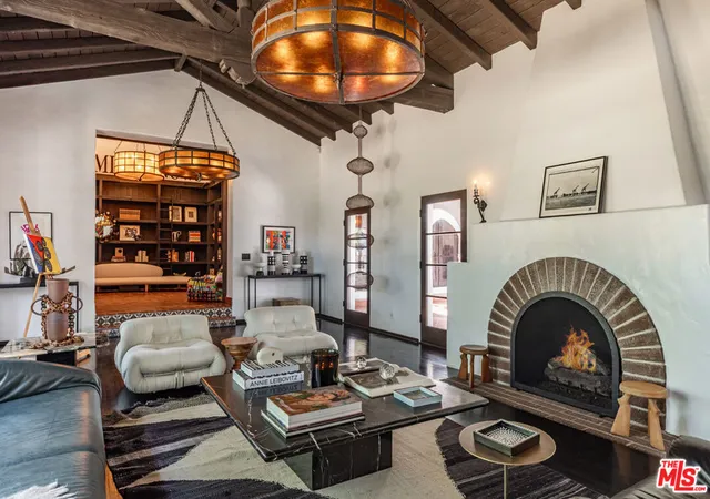 Homes for sale in Beverly Hills, CA | 820 N Roxbury Dr, Beverly Hills, CA 90210 | MLS# 26839607