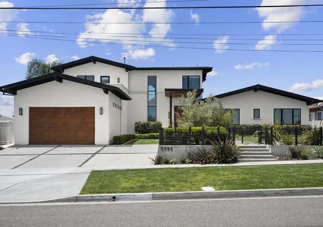 Photo 33 of Single family home for sale at 5594 Soledad Rd, La Jolla, CA 92037 | MLS# 260012841SD | Listing updated on 2026-05-28