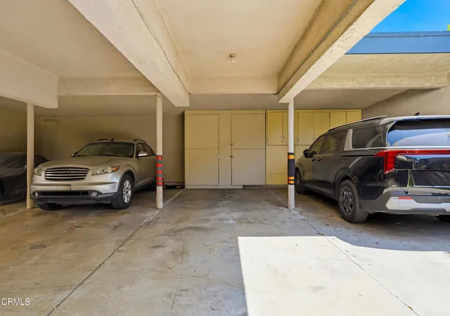 2nd image of 408 Burchett St, Glendale, CA 91203