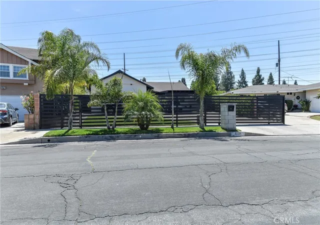 3rd image of 9728 Rhea, Northridge, CA 91324 | MLS# GD26114515
