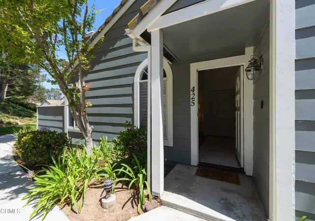 Homes for sale in Simi Valley, CA | 425 Jeremiah Dr #A, Simi Valley, CA 93065 | MLS# V1-36644