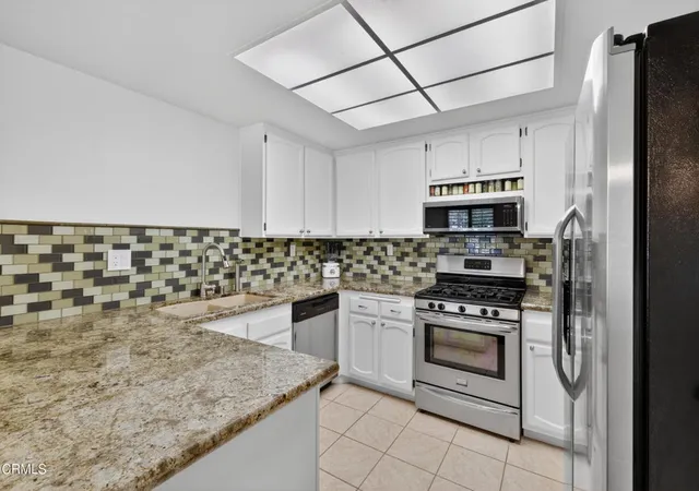 Homes for sale in Simi Valley, CA | 425 Jeremiah Dr #A, Simi Valley, CA 93065 | MLS# V1-36644