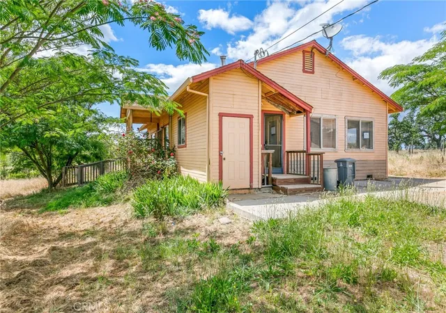 3rd image of 5670 Clay Trl, Marysville, CA 95901 | MLS# OR26115532