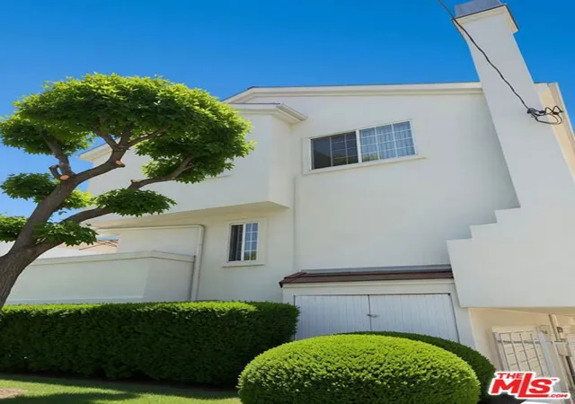 Homes for sale in Gardena, CA | 14711 S Berendo Ave #16, Gardena, CA 90247 | MLS# 26839727