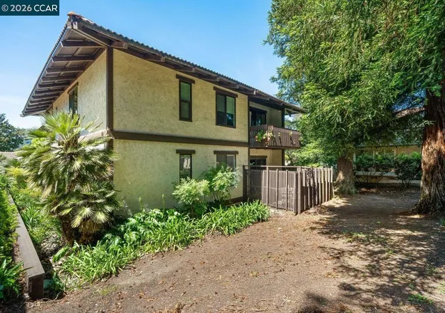 Homes for sale in Moraga, CA | 1476 Camino Peral #C, Moraga, CA 94556 | MLS# 41136228