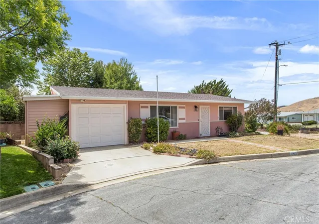 1st image of 11965 Peach Tree, Yucaipa, CA 92399 | MLS# IG26114569