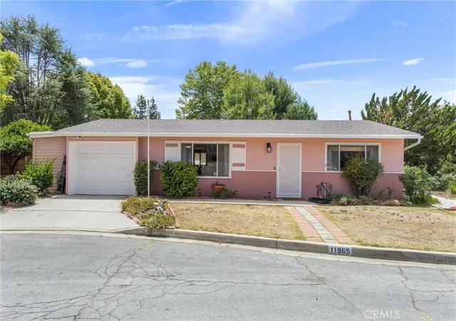 2nd image of 11965 Peach Tree, Yucaipa, CA 92399 | MLS# IG26114569