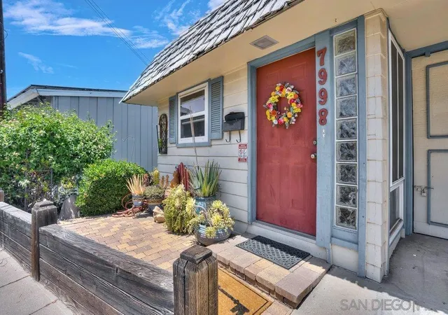 2nd image of 7998 El Capitan, La Mesa, CA 91942 | MLS# 260012863SD