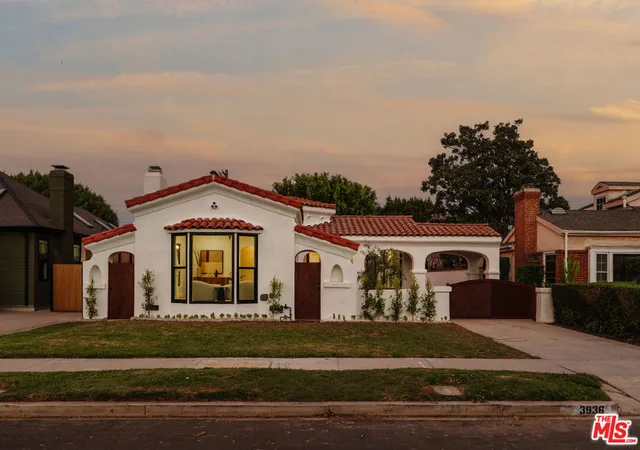 1st image of 3936 Olmsted Ave, Los Angeles, CA 90008 | MLS# 26839541