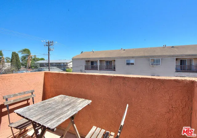Homes for sale in Long Beach, CA | 1485 Obispo Avenue, Long Beach, CA 90804 | Houzeo