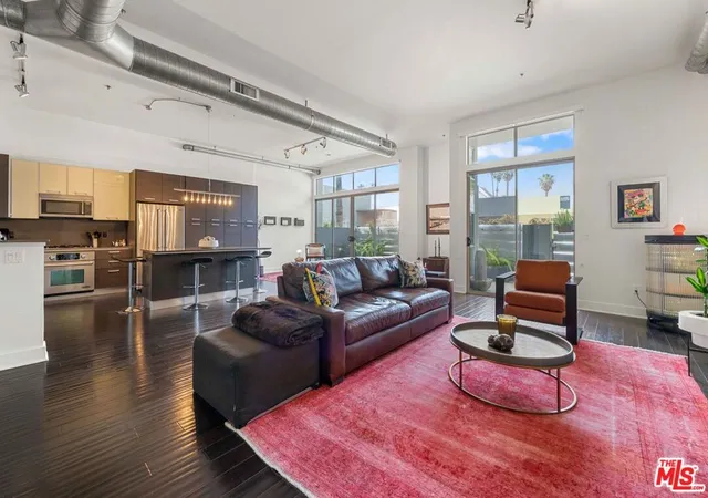 Homes for sale in Marina Del Rey, CA | 13320 Beach Ave #103, Marina Del Rey, CA 90292 | MLS# 26839701