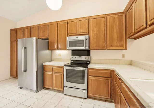 3rd image of 17940 Avenida Alozdra, San Diego, CA 92128 | MLS# 260012877SD