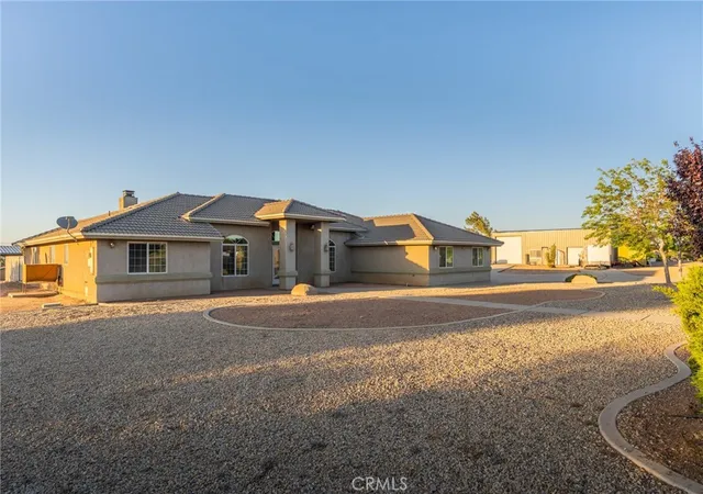 Homes for sale in Oak Hills, CA | 11526 Prairie, Oak Hills, CA 92344 | MLS# HD26115706