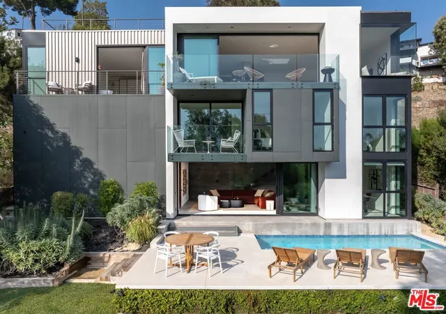 2nd image of 2635 Hargrave Dr, Los Angeles, CA 90068 | MLS# 26839247