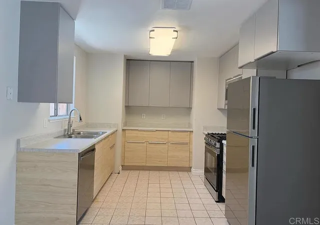 Photo 3 of Sale Pending at 52121 Avenida Velasco, La Quinta, CA 92253 | MLS# PTP2604078 | Listing updated on 2026-07-13