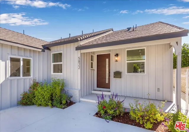 Homes for sale in Van Nuys, CA | 5822 Saloma, Van Nuys, CA 91411 | MLS# 26839443
