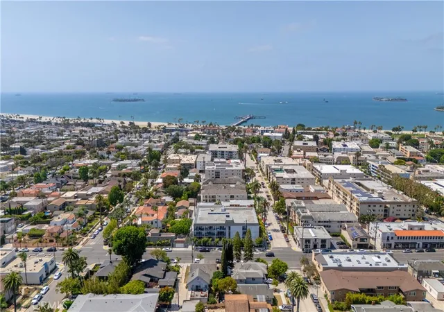 Homes for sale in Long Beach, CA | 235 Termino, Long Beach, CA 90803 | Houzeo