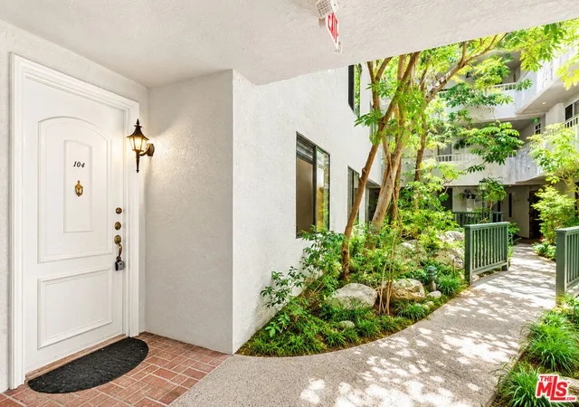 5th image of 1375 Kelton Ave #104, Los Angeles, CA 90024 | MLS# 26838235