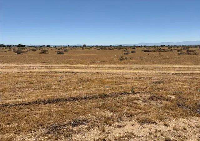 Land for sale at 0 Hercules St, Apple Valley, CA 92308 | MLS# HD26112431