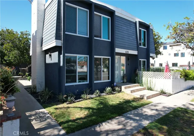 Homes for sale in Huntington Beach, CA | 425 15th, Huntington Beach, CA 92648 | MLS# OC26115847
