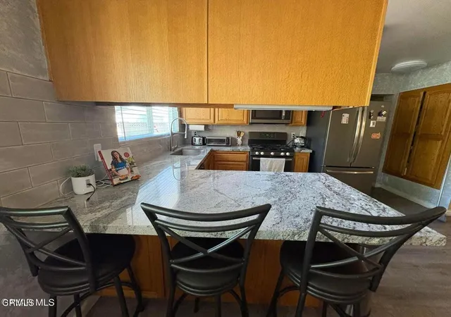 4th image of 554 W Avenue J11, Lancaster, CA 93534 | MLS# V1-36650