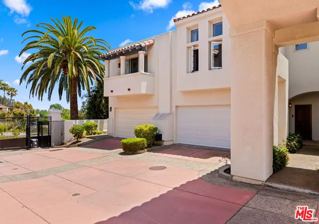 Homes for sale in Malibu, CA | 6435 Zumirez Dr #14, Malibu, CA 90265 | MLS# 26839113