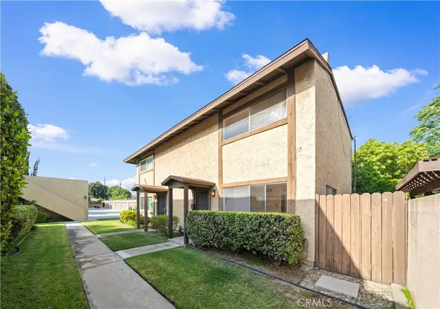 Photo 2 of Condo for sale at 5422 Mcculloch Ave #B, Temple City, CA 91780 | MLS# WS26108814 | Listing updated on 2026-09-28