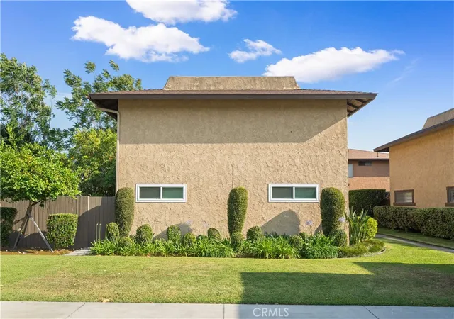 Photo 3 of Condo for sale at 5422 Mcculloch Ave #B, Temple City, CA 91780 | MLS# WS26108814 | Listing updated on 2026-09-28
