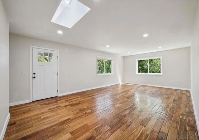 3rd image of 9907 Shadow Hills Dr, Sunland, CA 91040 | MLS# 260012907SD