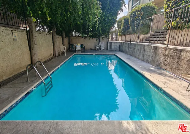 23rd image of 7550 Zombar Ave #8, Van Nuys, CA 91406 | MLS# 26835303