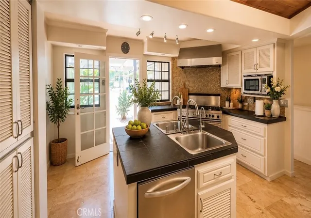 Homes for sale in Bonsall, CA | 3918 Valle Del Sol, Bonsall, CA 92003 | MLS# OC26115885