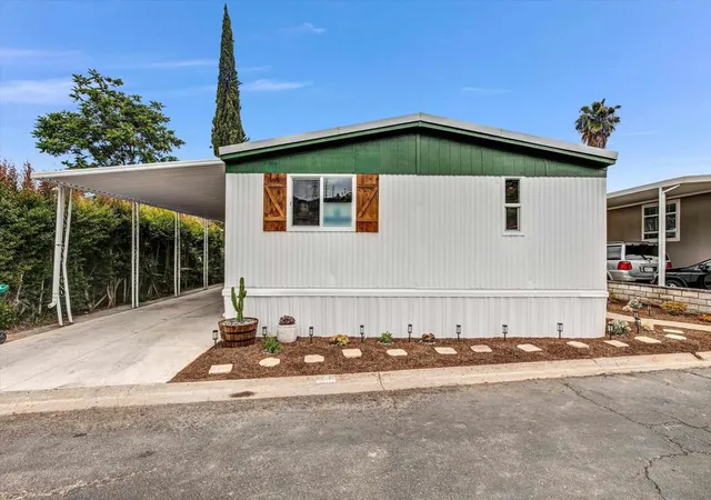 4th image of 10880 Ca-67 #6, Lakeside, CA 92040 | MLS# 260012938SD
