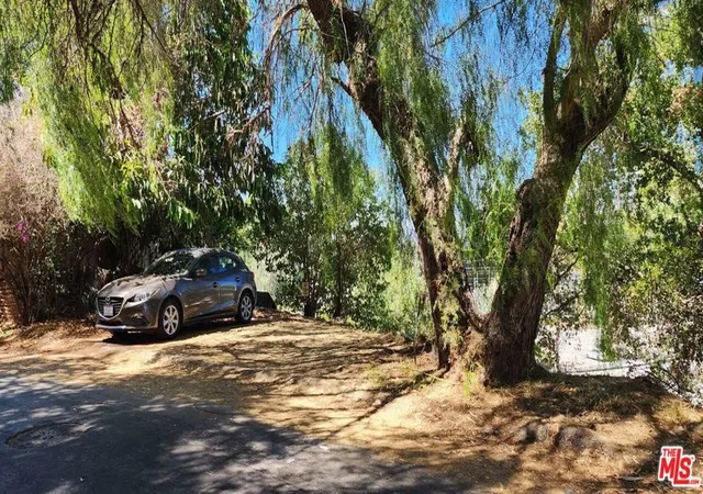 1st image of 3643 Fredonia Dr, Los Angeles, CA 90068 | MLS# 26840005