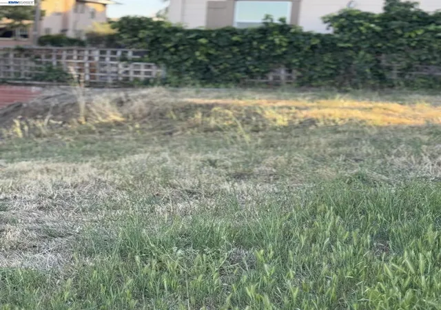 Photo 2 of Land for sale at 301 West 3rd, Antioch, CA 94509 | MLS# 41136334 | Listing updated on 2026-09-30