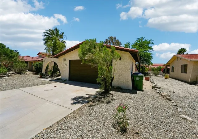 Photo 2 of Single family home for sale at 64903 Oakmount Ave, Desert Hot Springs, CA 92240 | MLS# SW26084983 | Listing updated on 2026-09-30