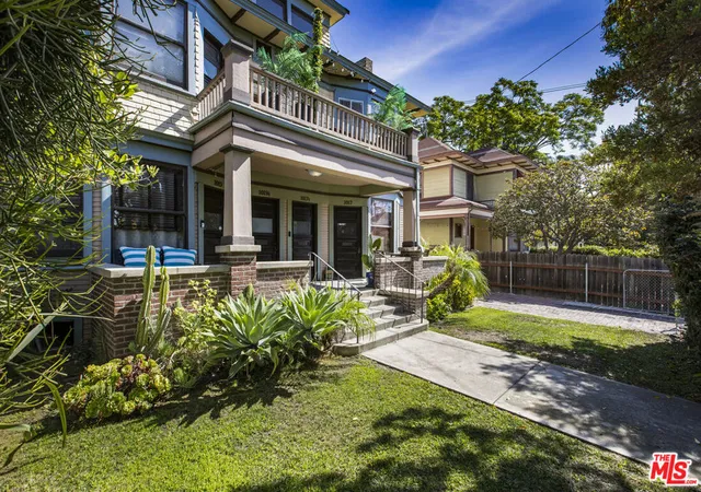Listing Photo 5 - Condo for sale in building located at 1017 W 24th St, Los Angeles, CA 90007