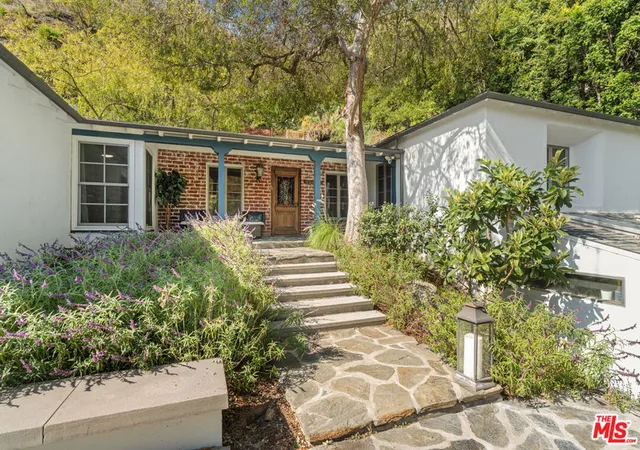 4th image of 1853 Nichols Canyon Rd, Los Angeles, CA 90046 | MLS# 26839971