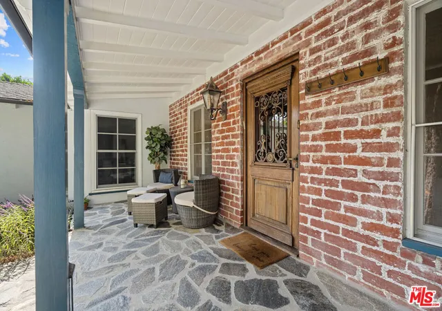 5th image of 1853 Nichols Canyon Rd, Los Angeles, CA 90046 | MLS# 26839971
