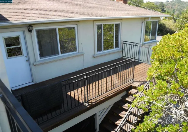 Homes for sale in Lafayette, CA | 3690 Sundale #unit 2, Lafayette, CA 94549 | MLS# 41136345
