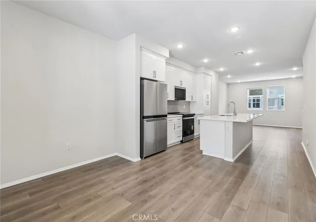 Photo 3 of Townhouse for sale at 406 Lotus Dr, San Marcos, CA 92069 | MLS# OC26114547 | Listing updated on 2026-10-07