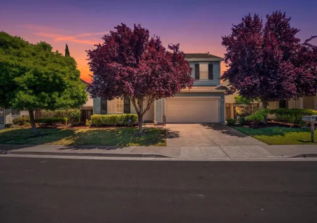 Homes for sale in Richmond, CA | 5704 Oakmont Dr, Richmond, CA 94806 | MLS# ML82048938