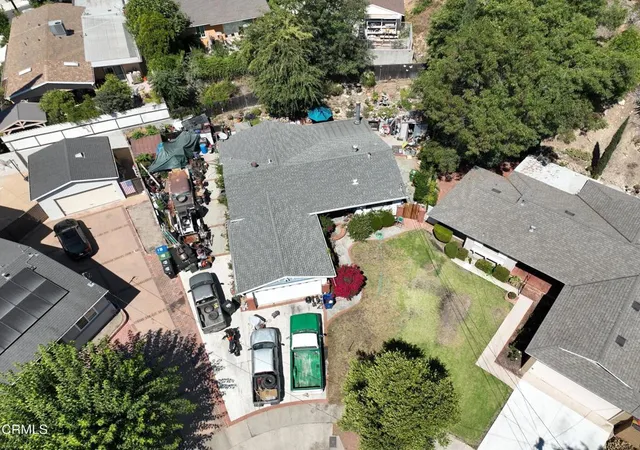 3rd image of 4025 Vista Ct, La Crescenta, CA 91214 | MLS# P1-27349