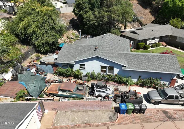 8th image of 4025 Vista Ct, La Crescenta, CA 91214 | MLS# P1-27349