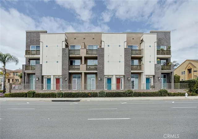Homes for sale in Santa Ana, CA | 1300 N Harbor Blvd, Santa Ana, CA 92703 | MLS# PW26115499