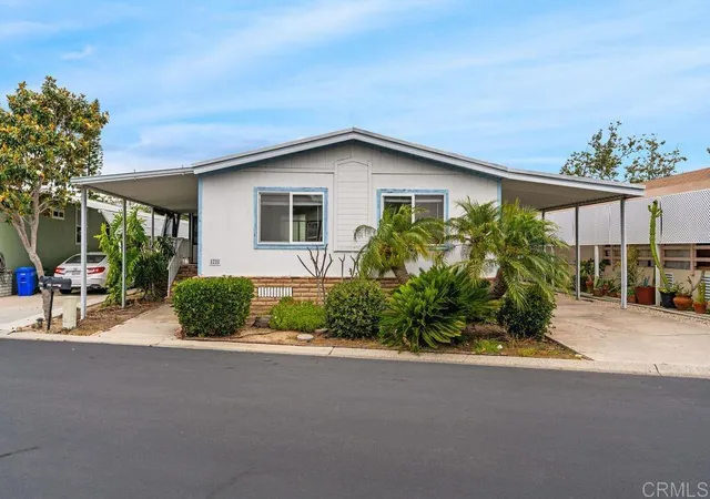 Homes for sale in Carlsbad, CA | 5228 Don Valdez Dr, Carlsbad, CA 92010 | MLS# NDP2605145