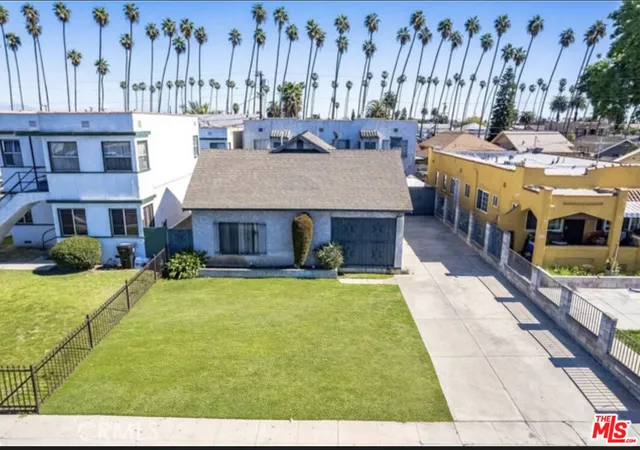 1st image of 4430 Arlington Ave, Los Angeles, CA 90043 | MLS# 26837953